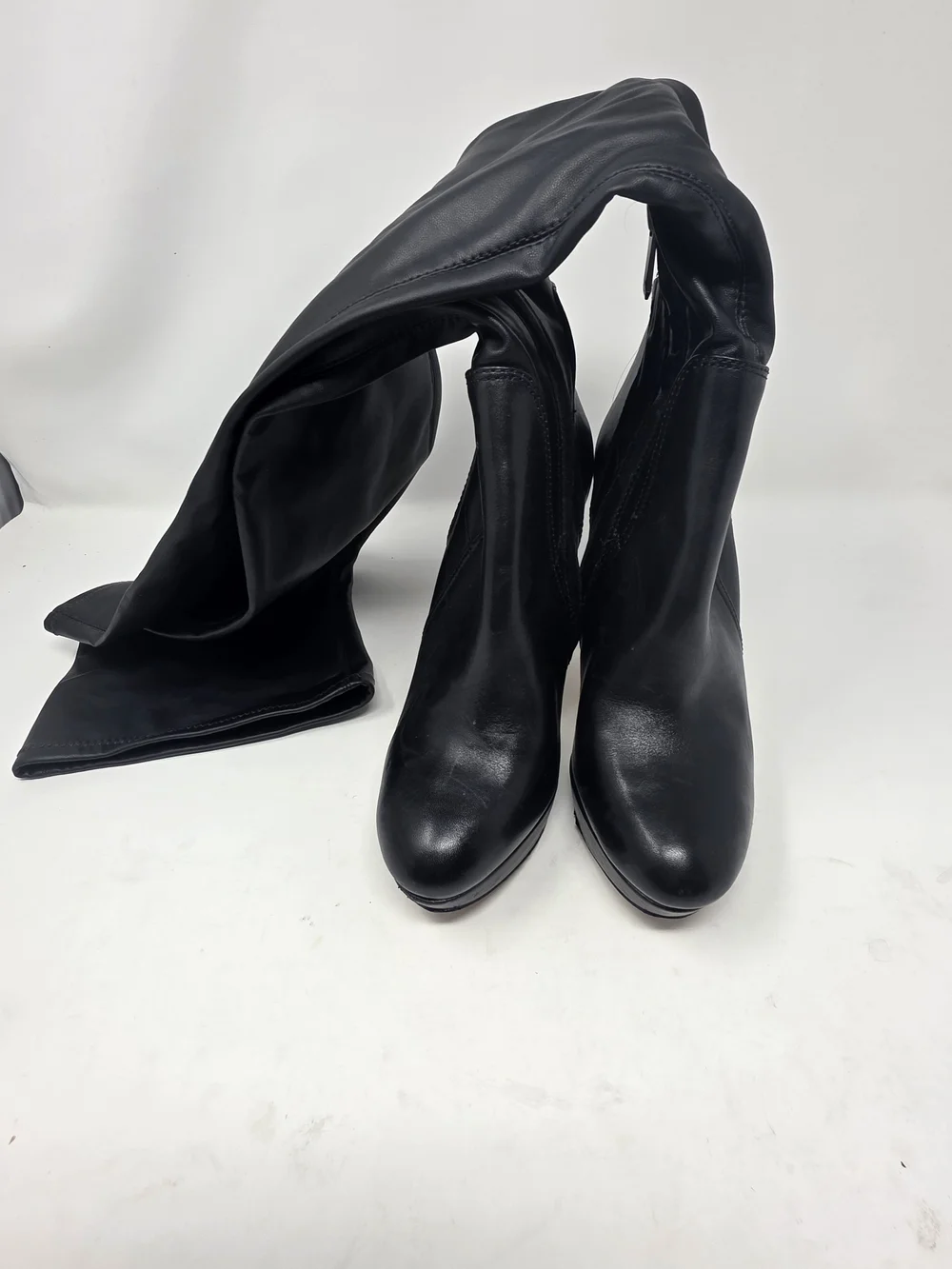 Sam Edelman Black Leather Knee High Boots Women’s Size 6 / EU 36 Heeled Zip Boot